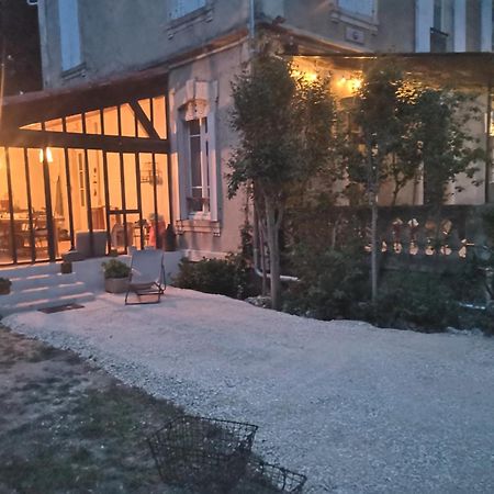 B&B Maison Felisa Sabran Екстериор снимка