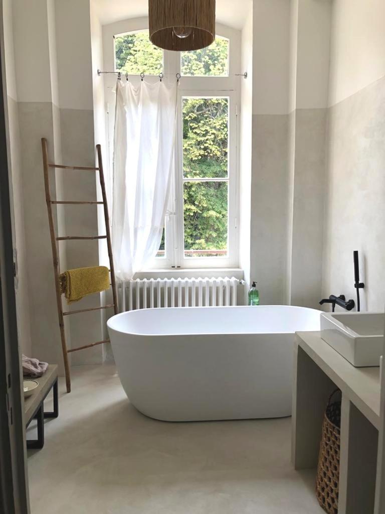 B&B Maison Felisa Sabran Екстериор снимка