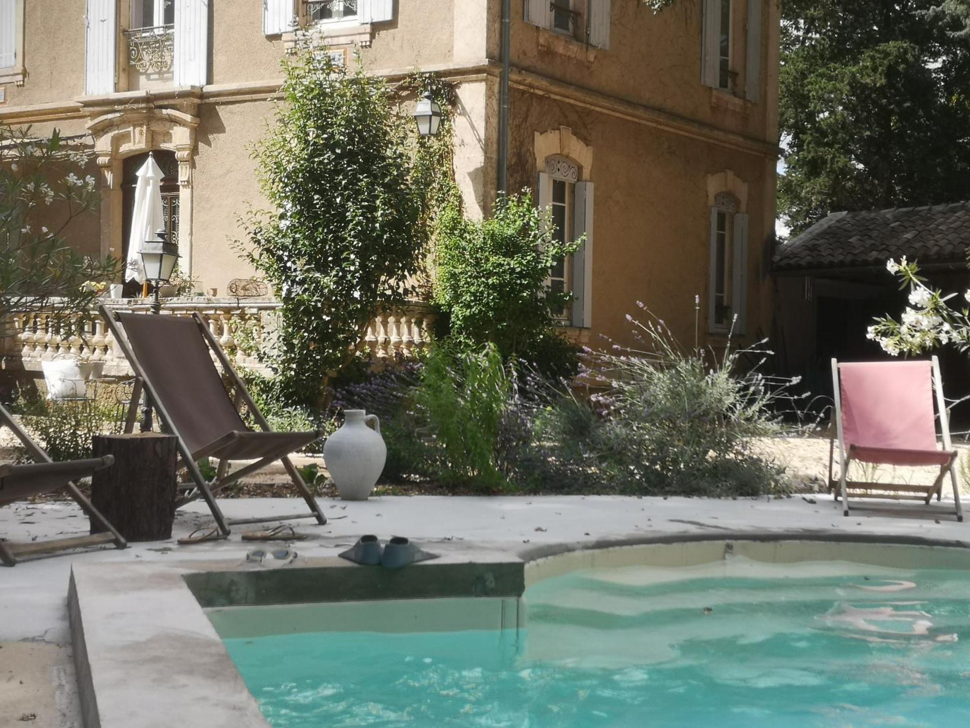 B&B Maison Felisa Sabran Екстериор снимка