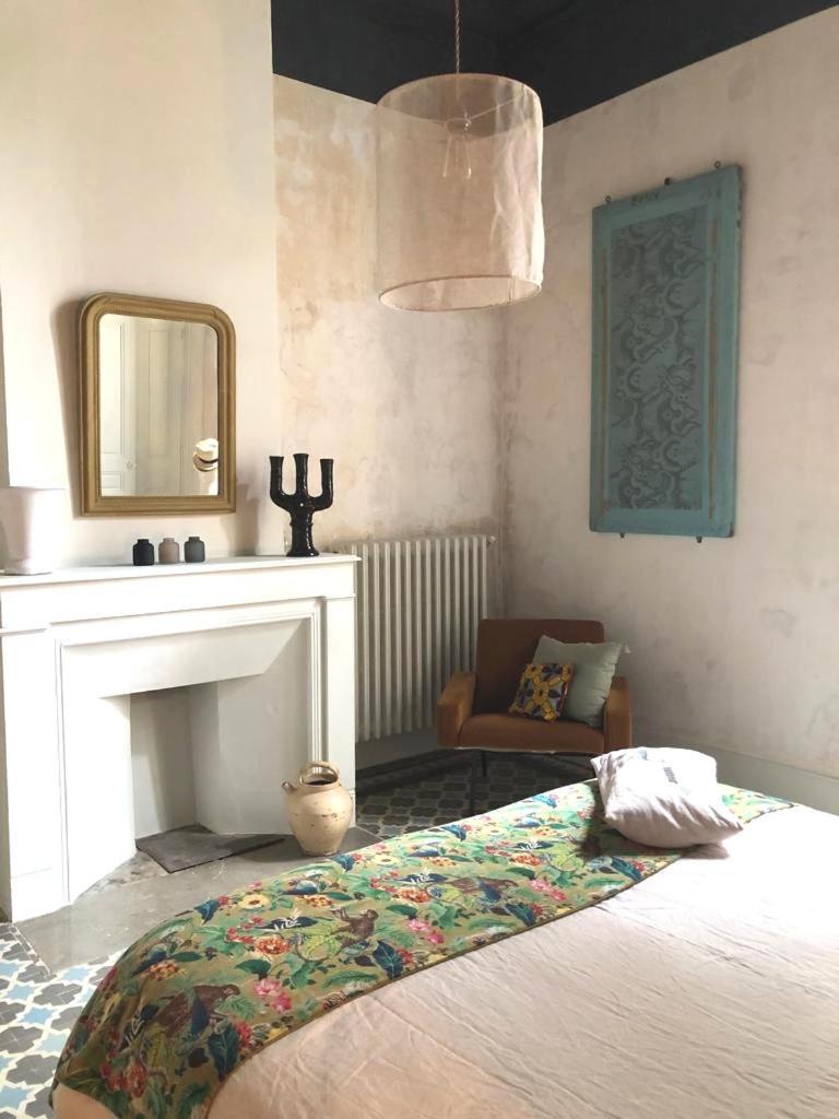 B&B Maison Felisa Sabran Екстериор снимка